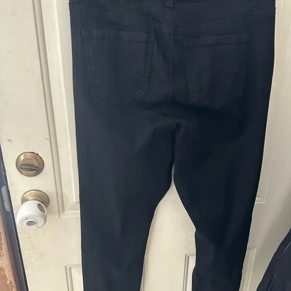 WAX JEAN HIGH RISE SKINNY JEANS: DISTRESSED: BLACK: NWT: SZ 16 - Picture 2 of 8